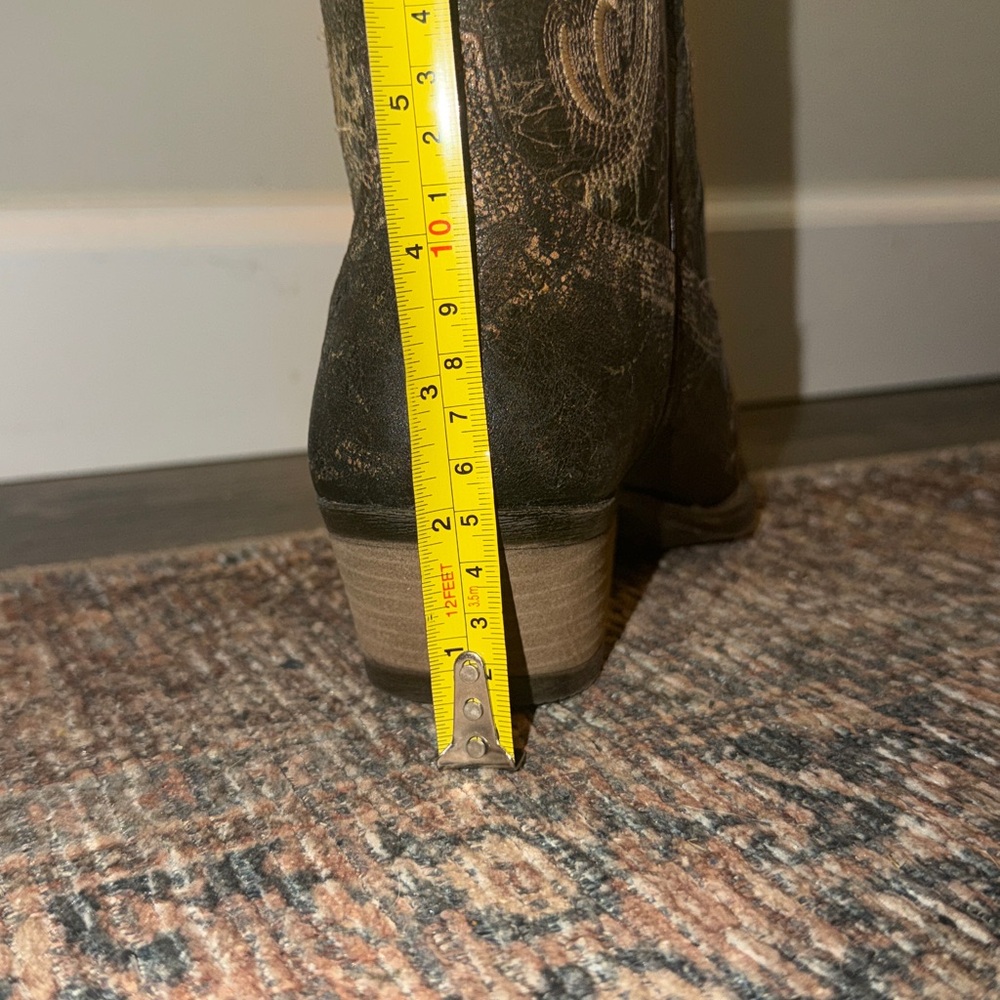 Brown Embroidered Heeled Boots NWT - Picture 8 of 9